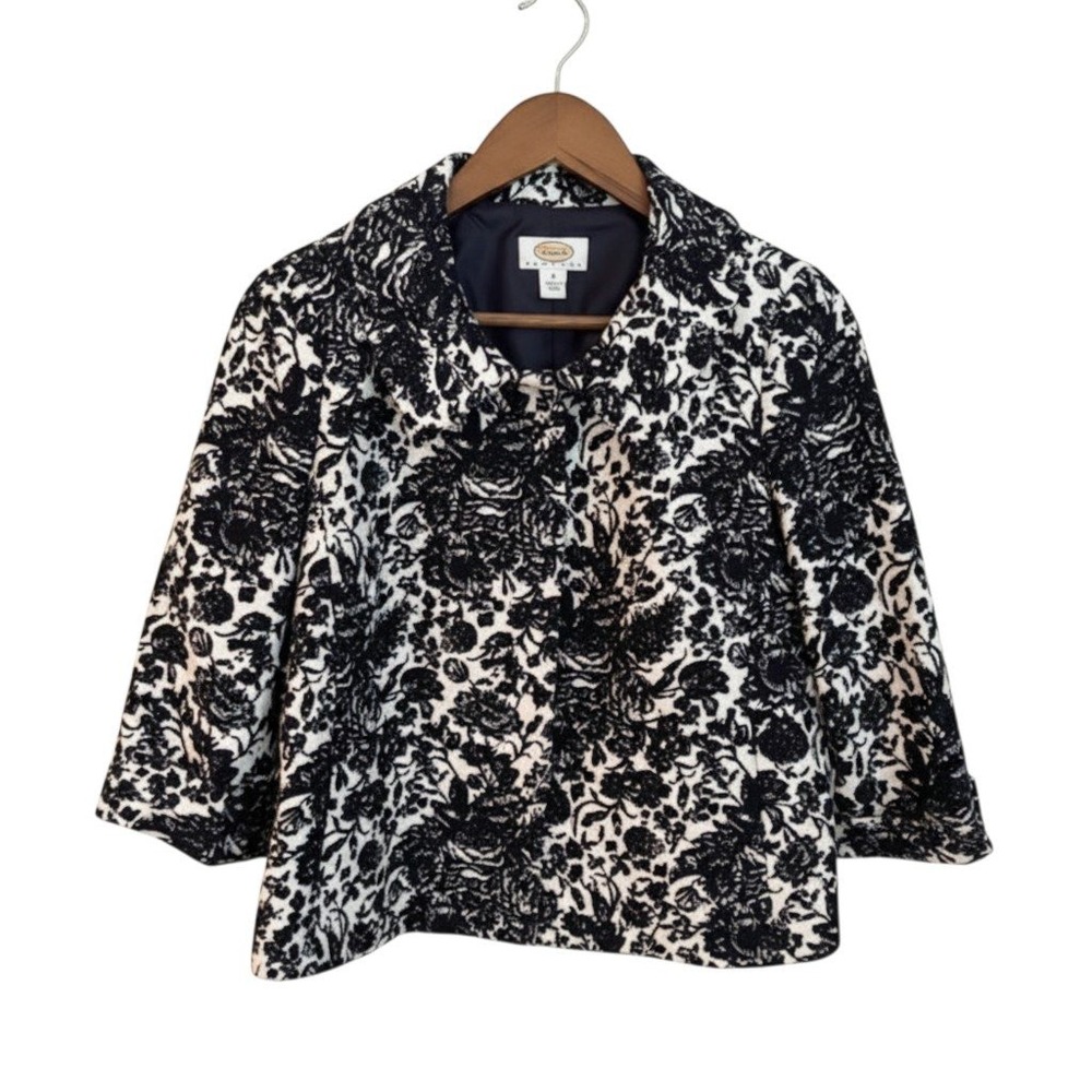 Vintage Talbots  Old Money Navy/Black Floral Tapestry Jacket Snap‎ Front Size 8P